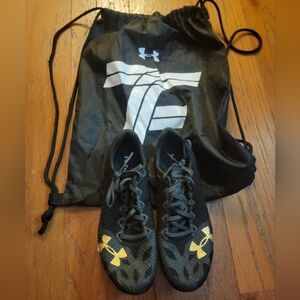 Under Armour Black and Gold Women's  Smokerider Racing Ceats With Bag